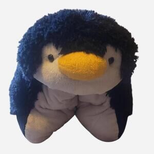 Pillow Pet Pee Wees Penguin black and white stuffed animal plush